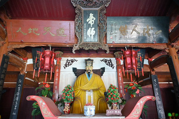 内厅刘基像1_副本.jpg 内厅刘基像1_副本.jpg